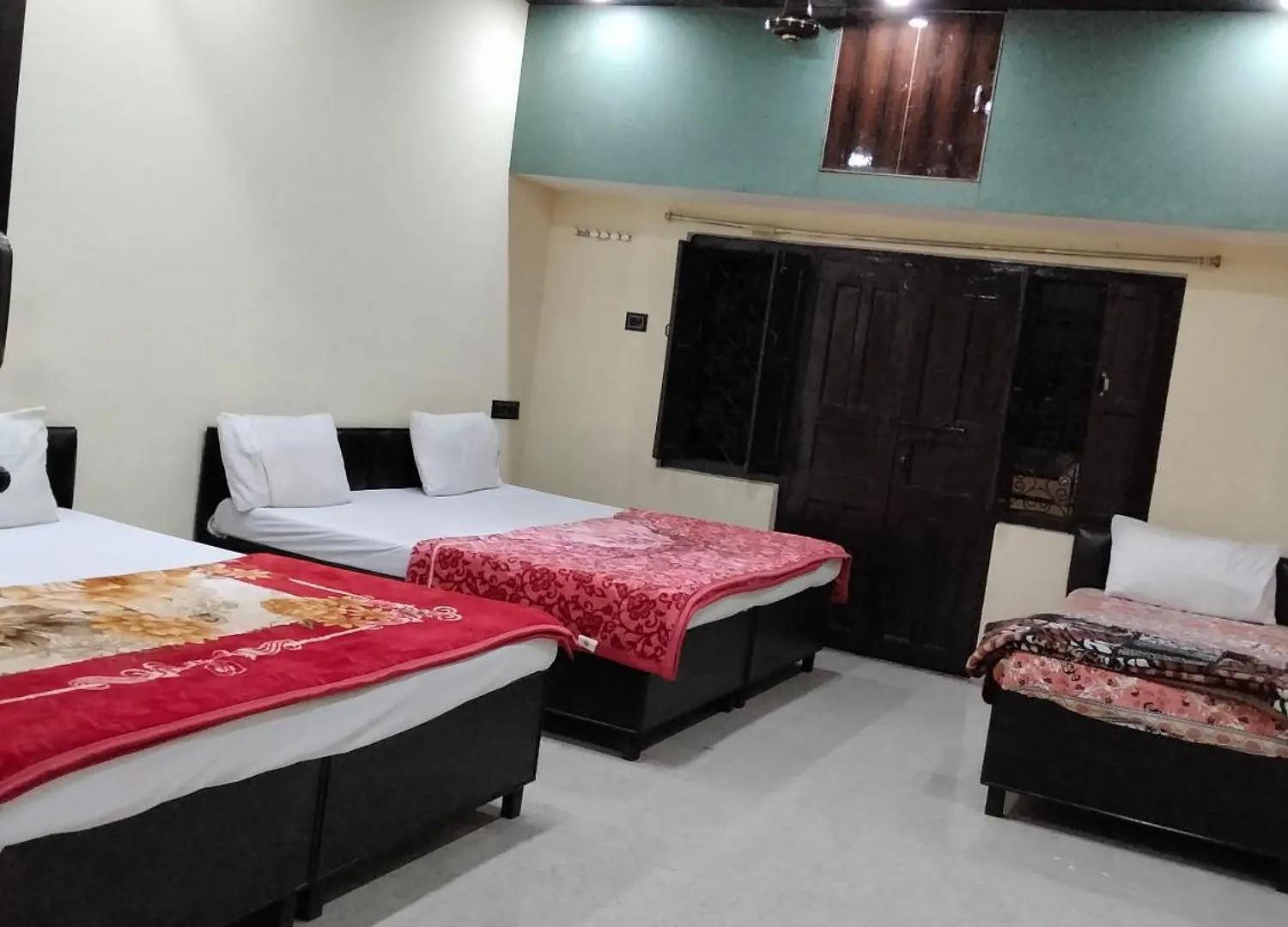 Comfort Inn Paying Guest House فاراناسي الهند